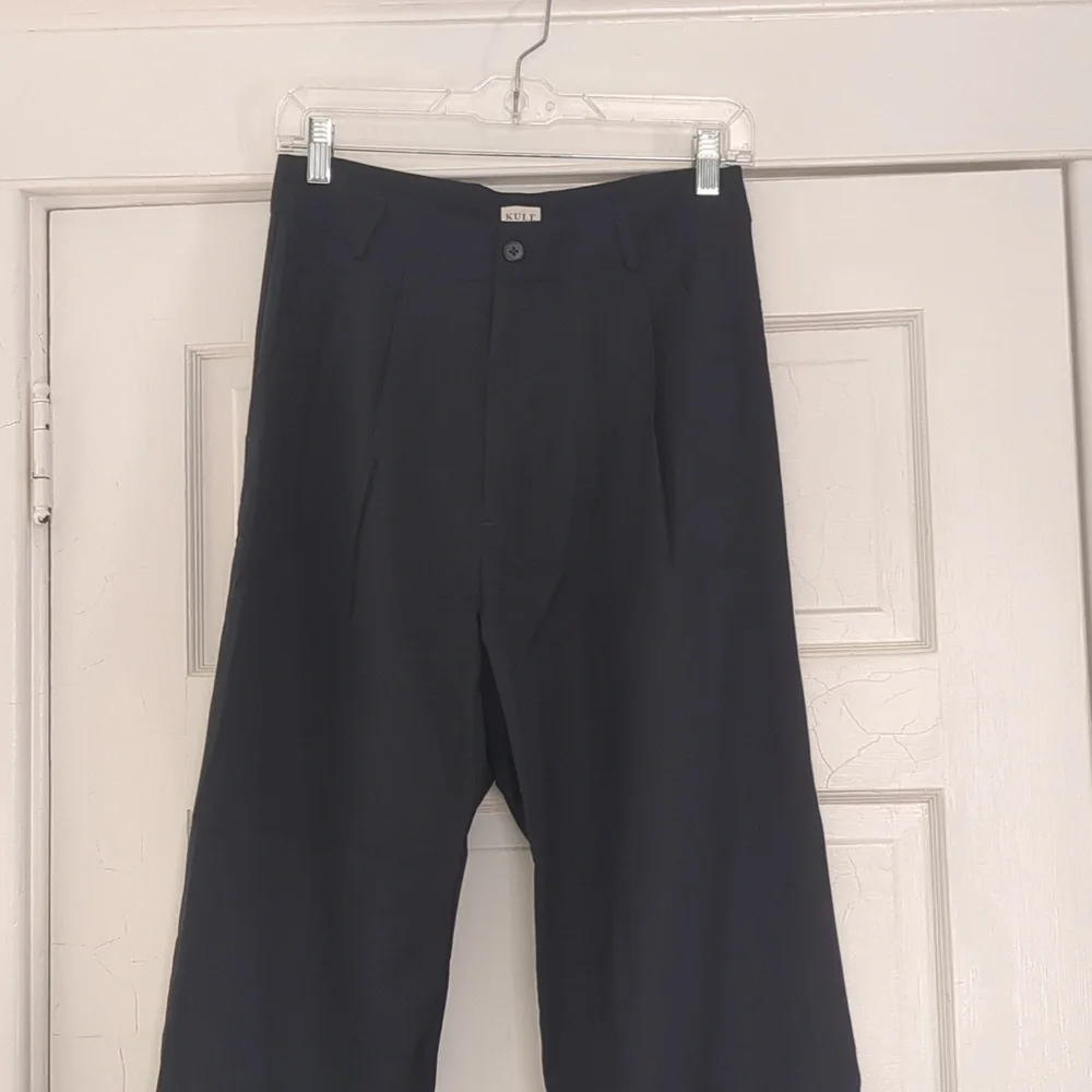 NWOT Kule The Grabel Pleated Navy 100% Wool Trousers Size Medium - Picture 4 of 7